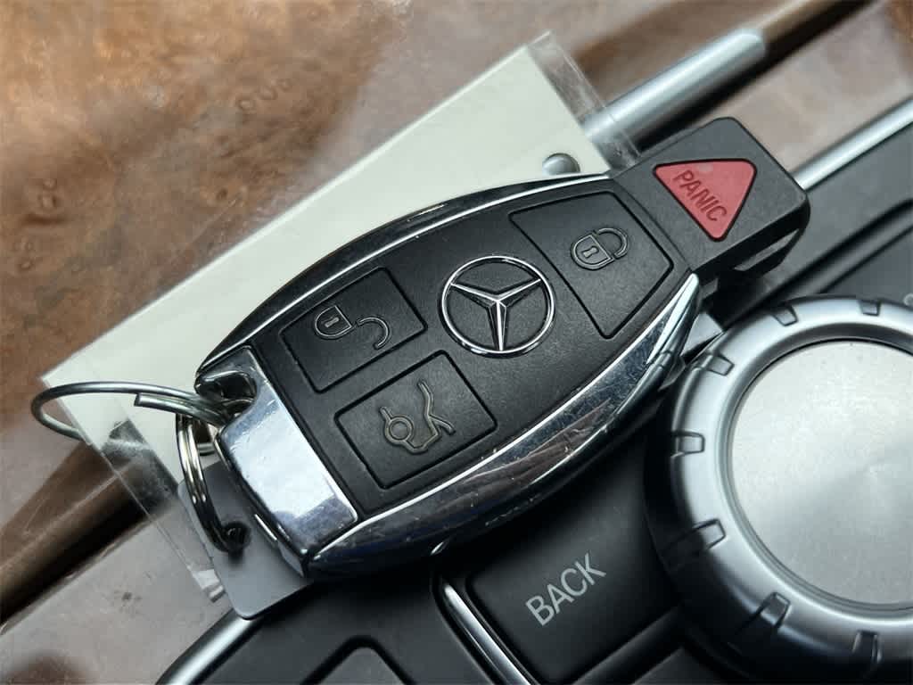 Thumbnail: 2013 Mercedes-Benz E-Class - 28