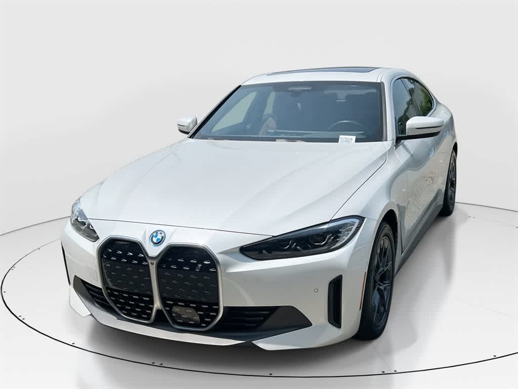 Thumbnail: 2023 BMW i4 - 1