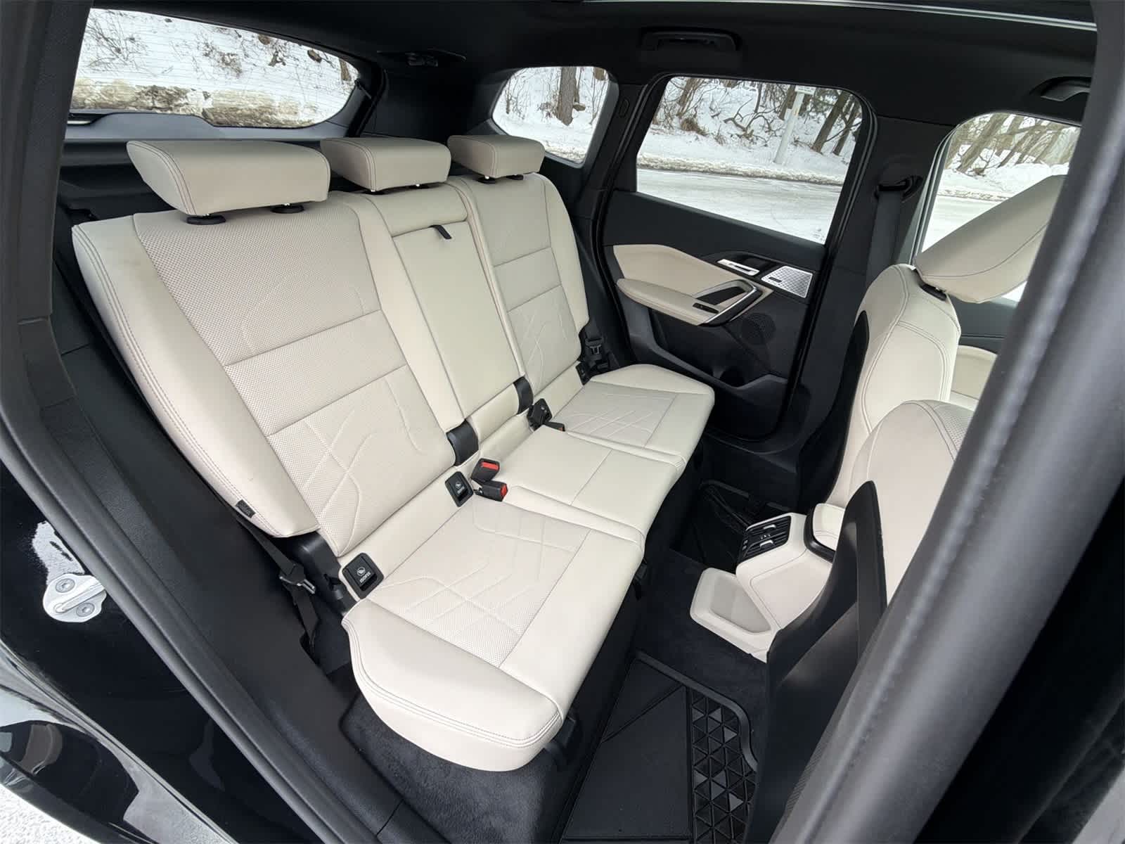 Thumbnail: 2025 BMW X1 - 21