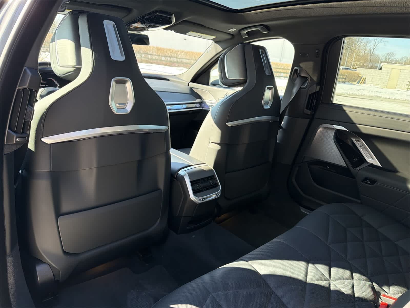 Thumbnail: 2023 BMW 7 Series - 20