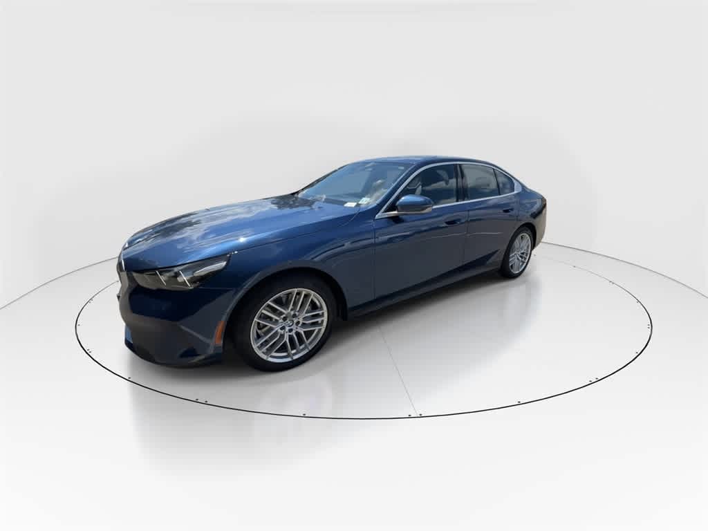 Thumbnail: 2025 BMW 5 Series - 4