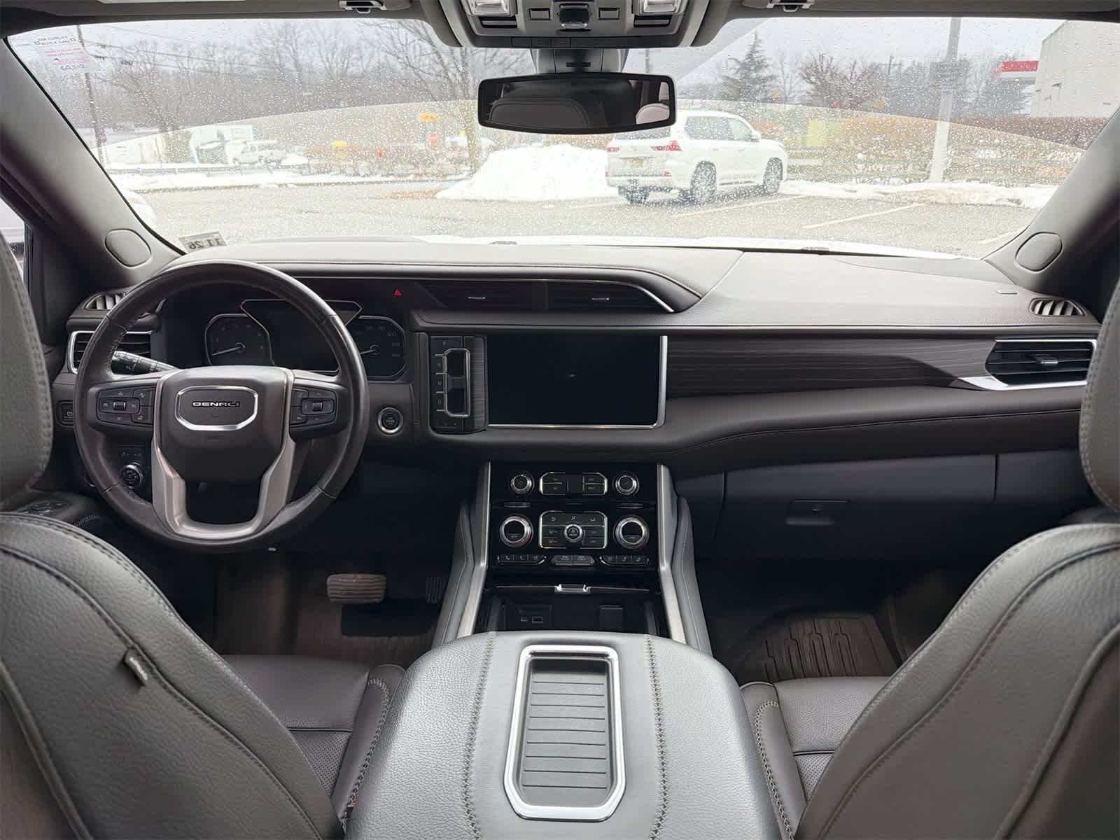 Thumbnail: 2021 GMC Yukon XL - 17