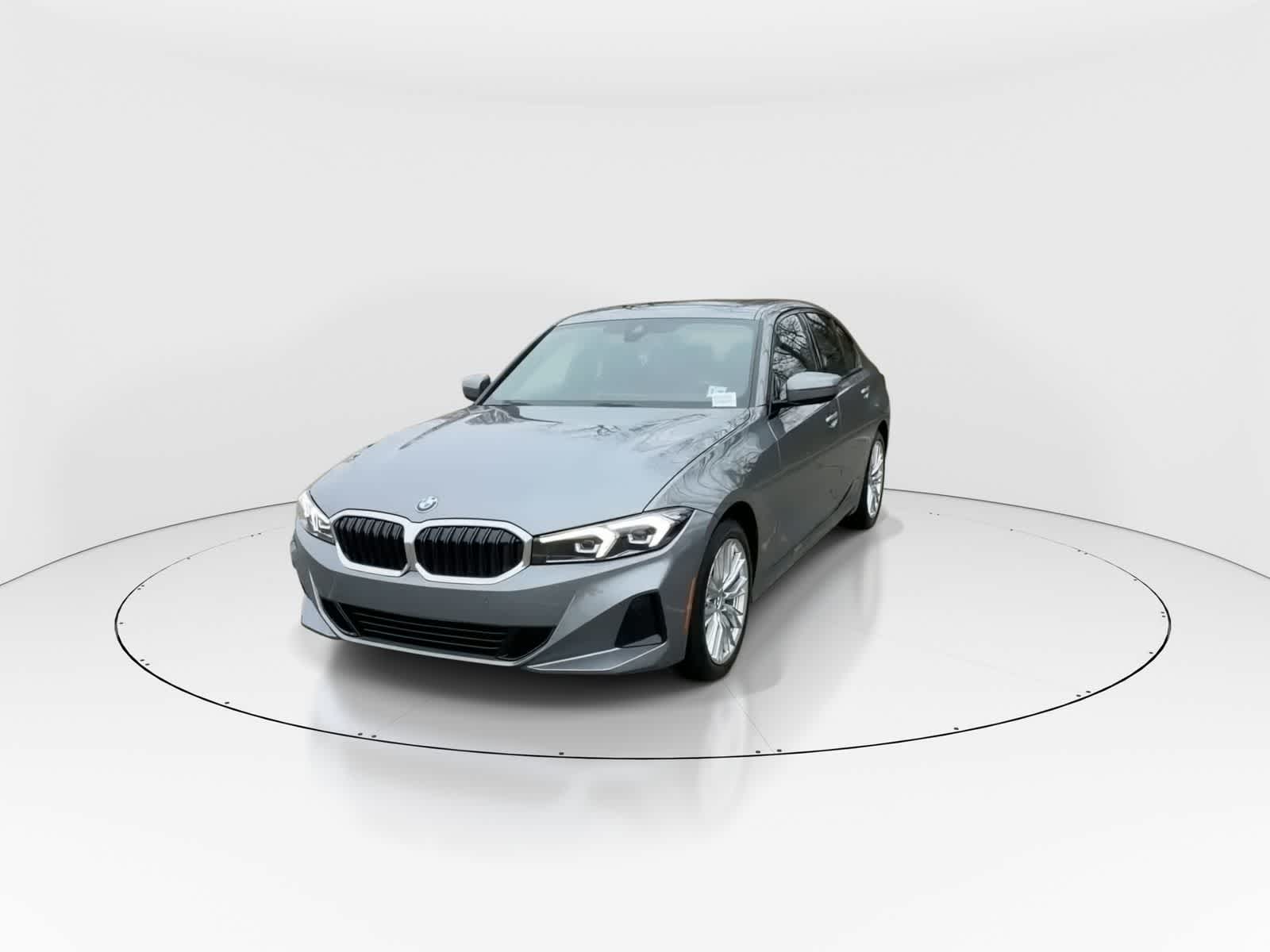 Thumbnail: 2023 BMW 3 Series - 3