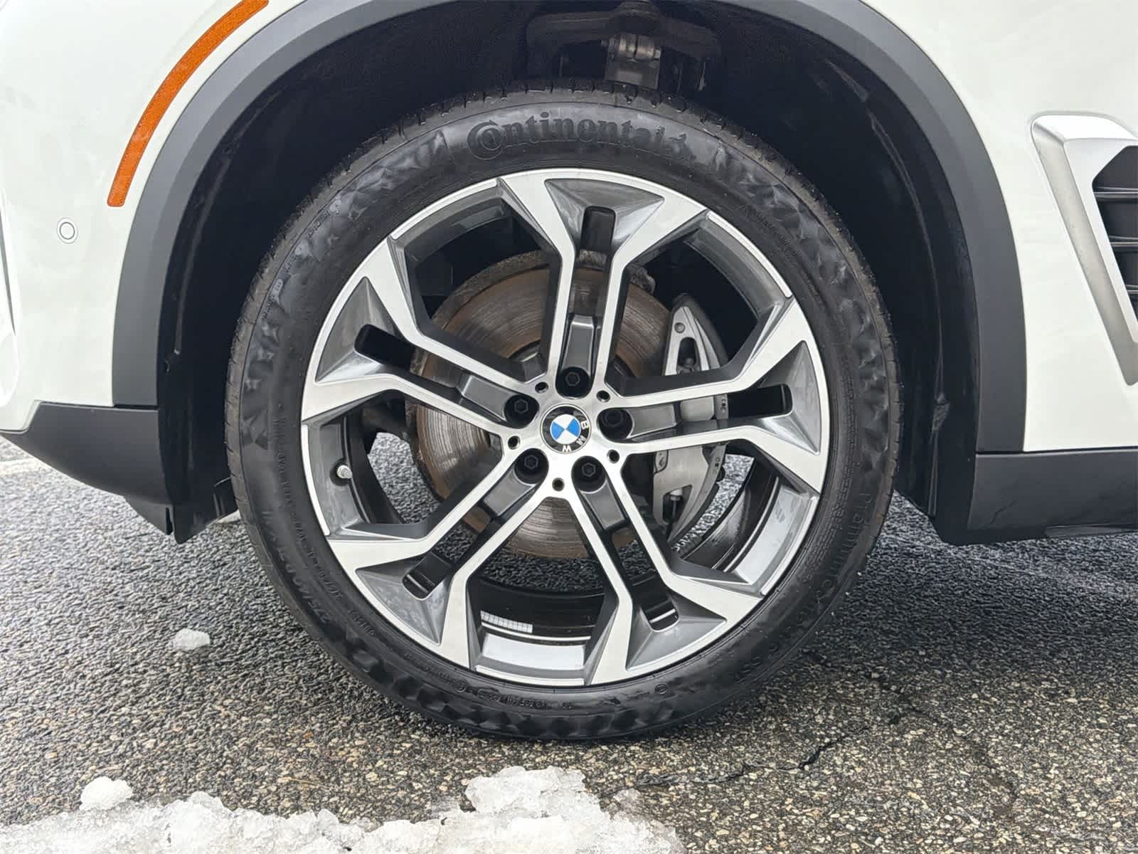 Thumbnail: 2026 BMW X5 - 16