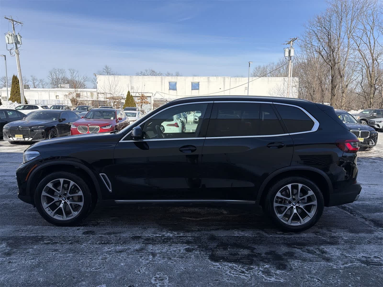 Thumbnail: 2022 BMW X5 - 11