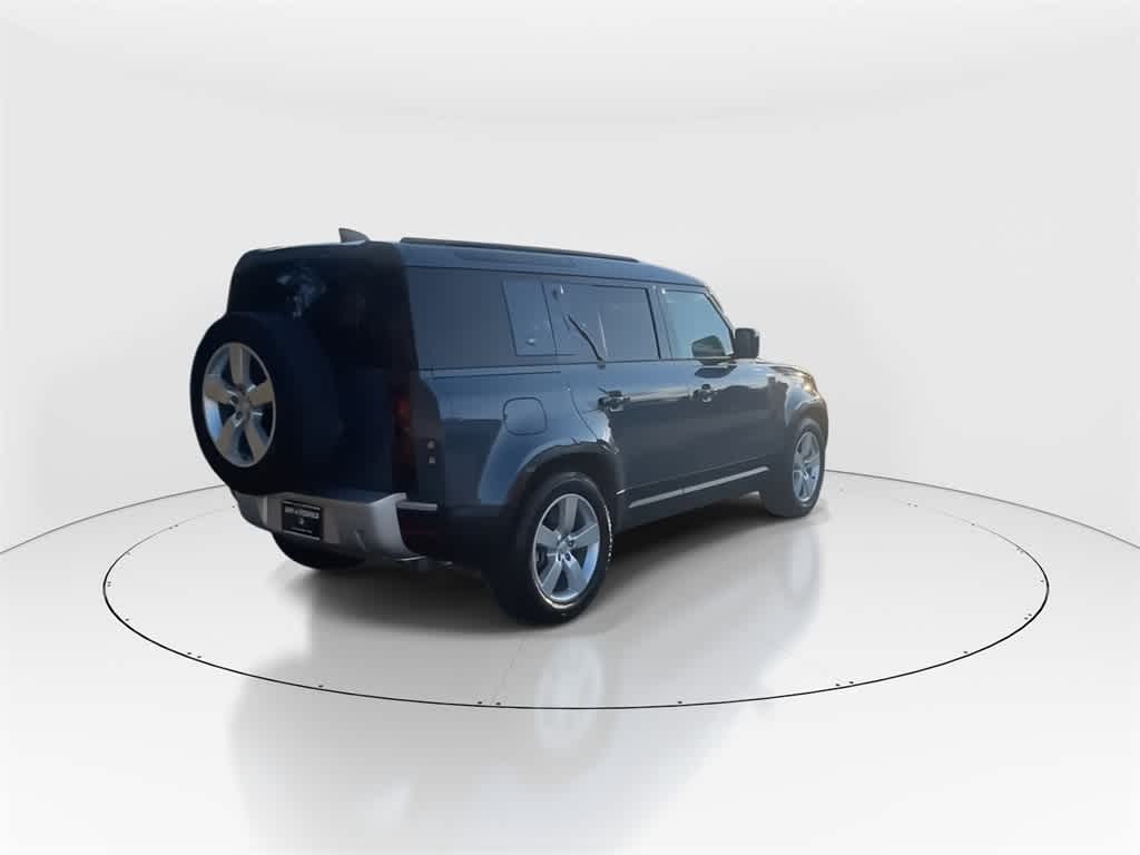 Thumbnail: 2024 Land Rover Defender - 9