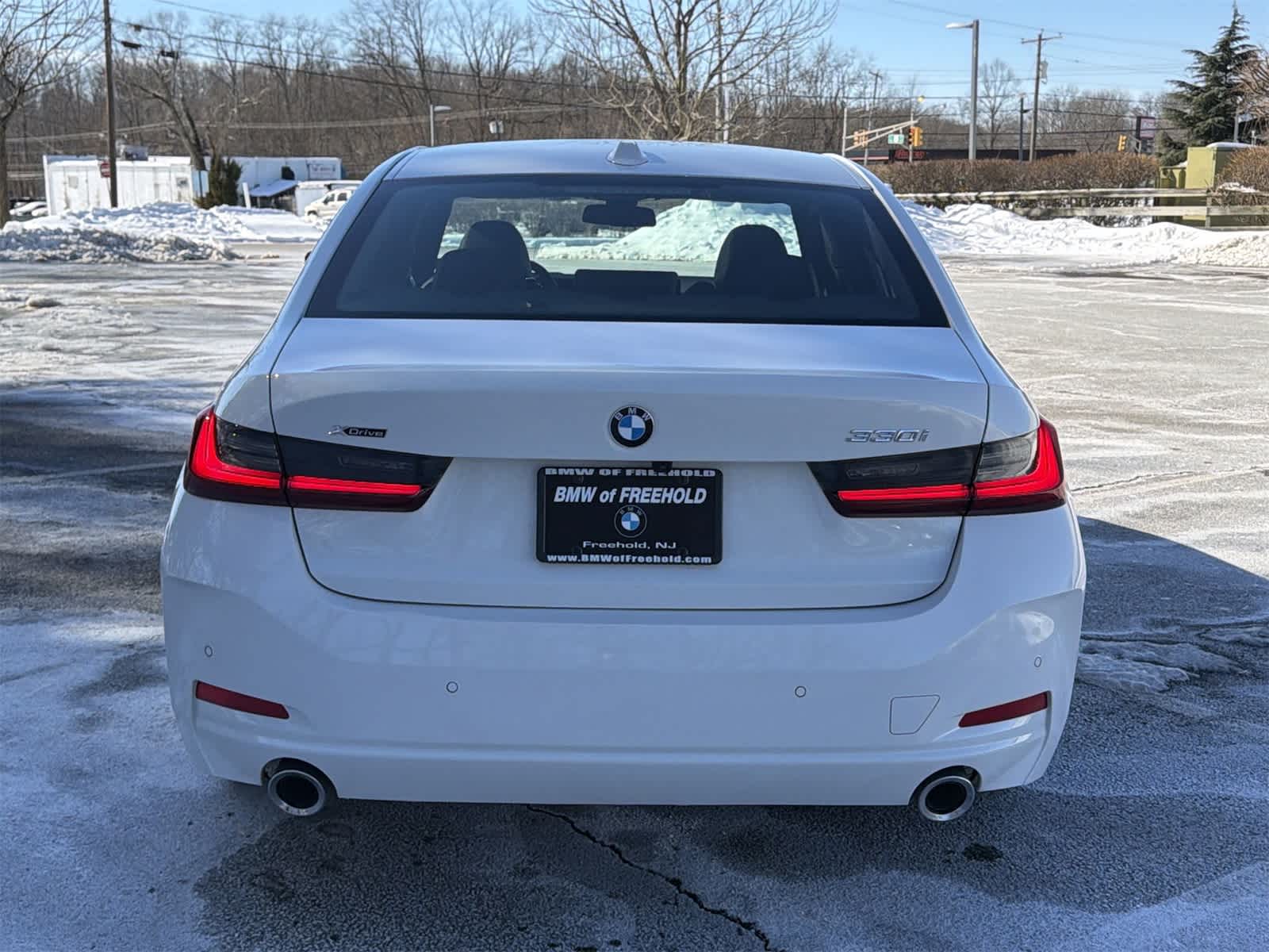 Thumbnail: 2025 BMW 3 Series - 13