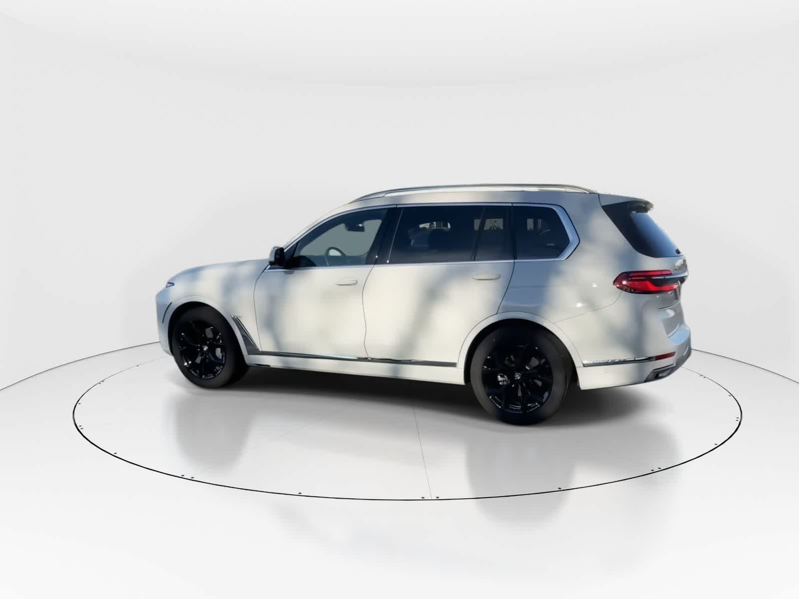 Thumbnail: 2025 BMW X7 - 7