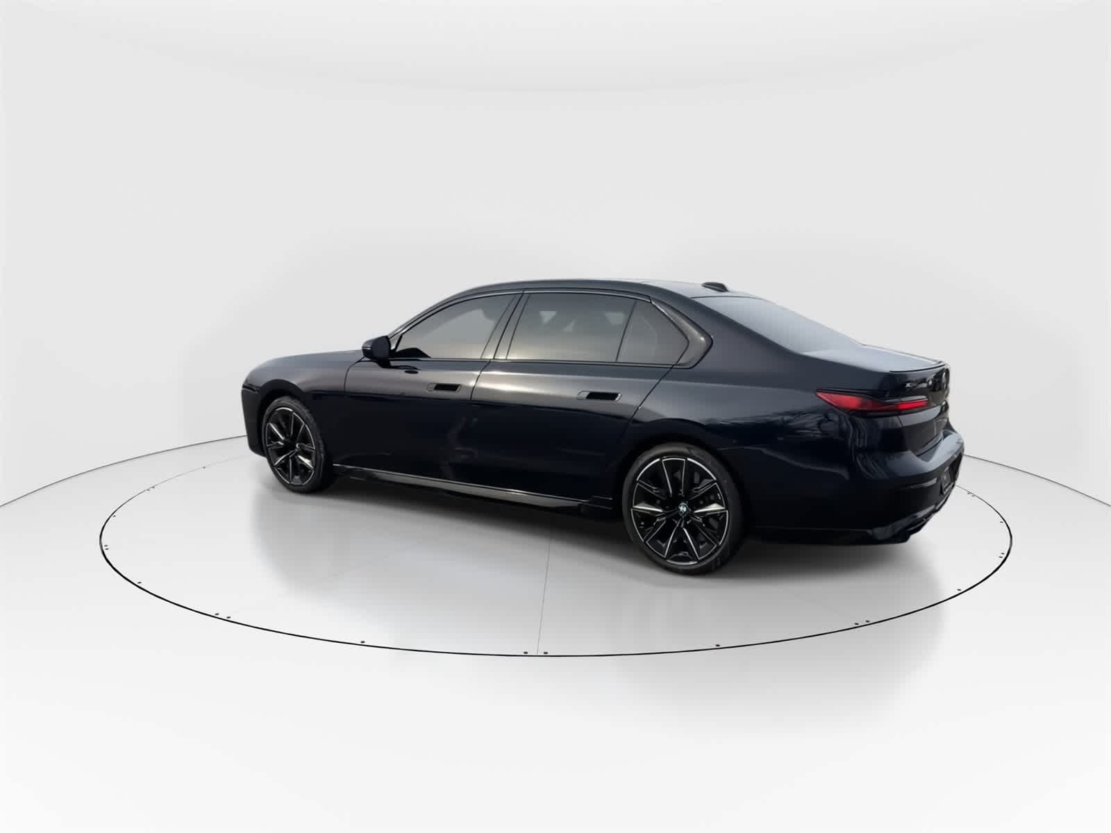 Thumbnail: 2023 BMW 7 Series - 7