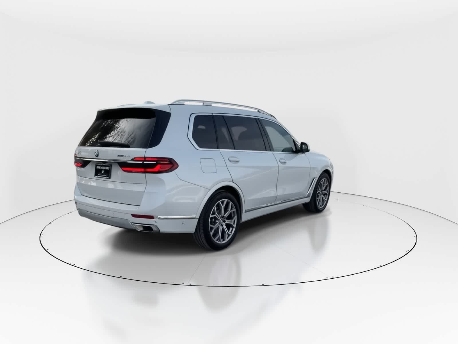 Thumbnail: 2024 BMW X7 - 9