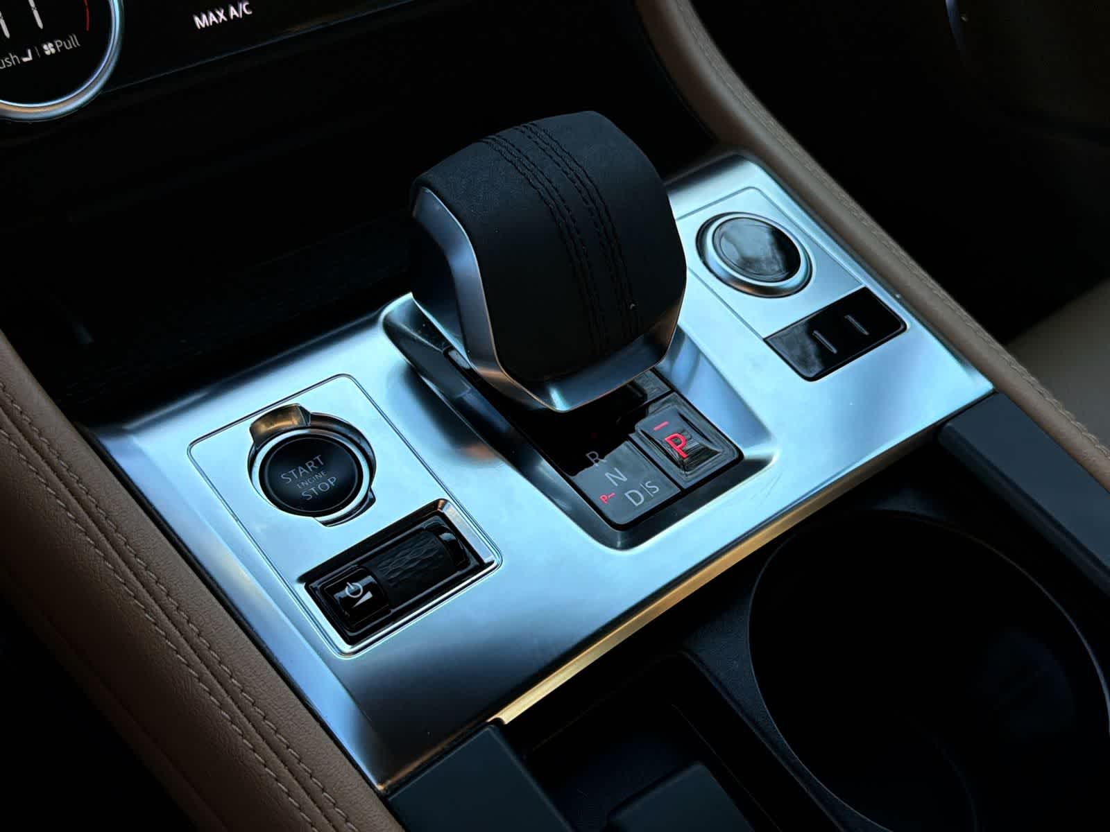 Thumbnail: 2022 Jaguar F-Pace - 25