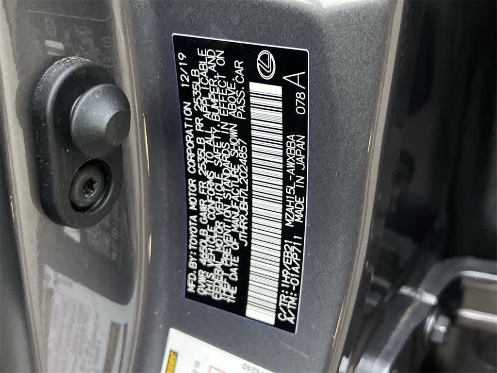 Thumbnail: 2020 Lexus UX - 29