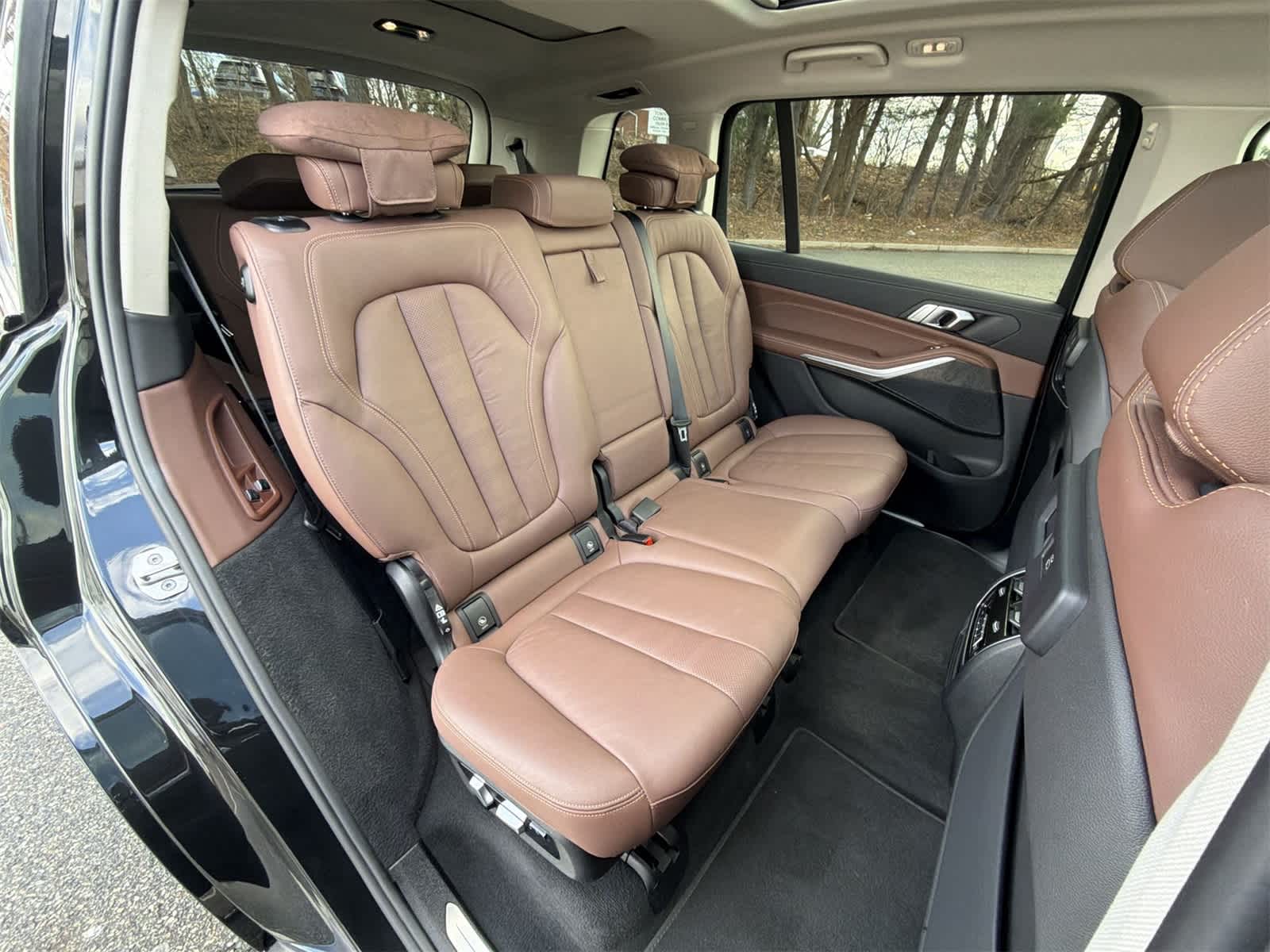 Thumbnail: 2022 BMW X7 - 21