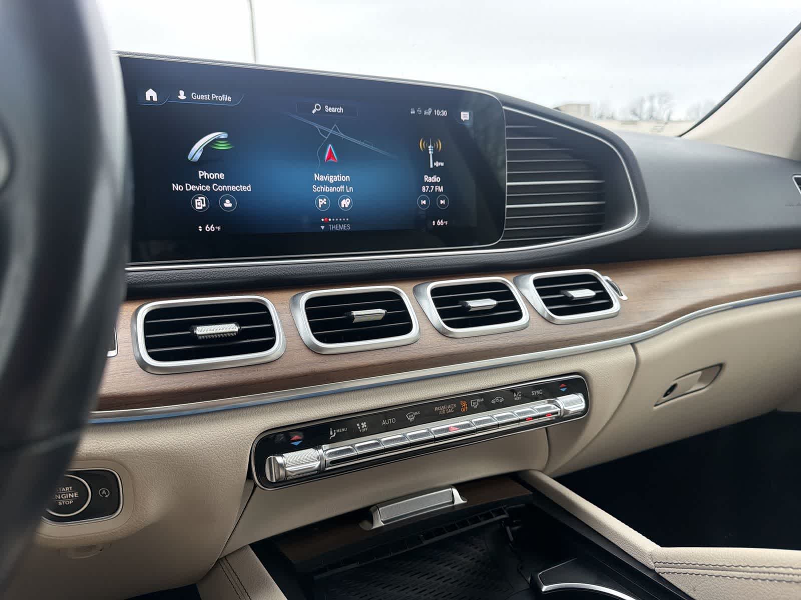 Thumbnail: 2021 Mercedes-Benz GLE - 24