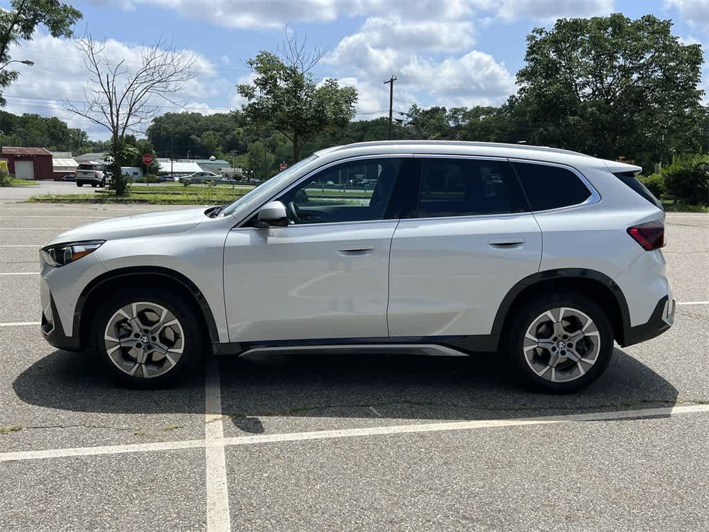 Thumbnail: 2023 BMW X1 - 11