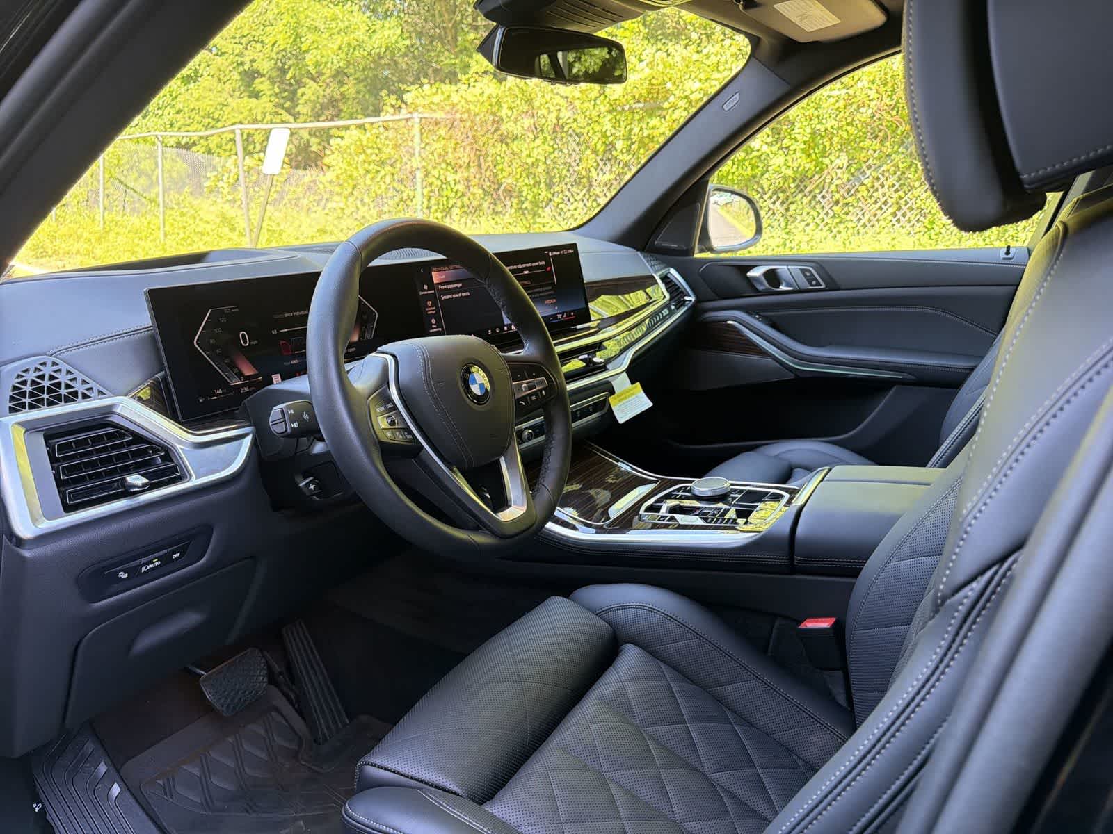 Thumbnail: 2026 BMW X5 - 9