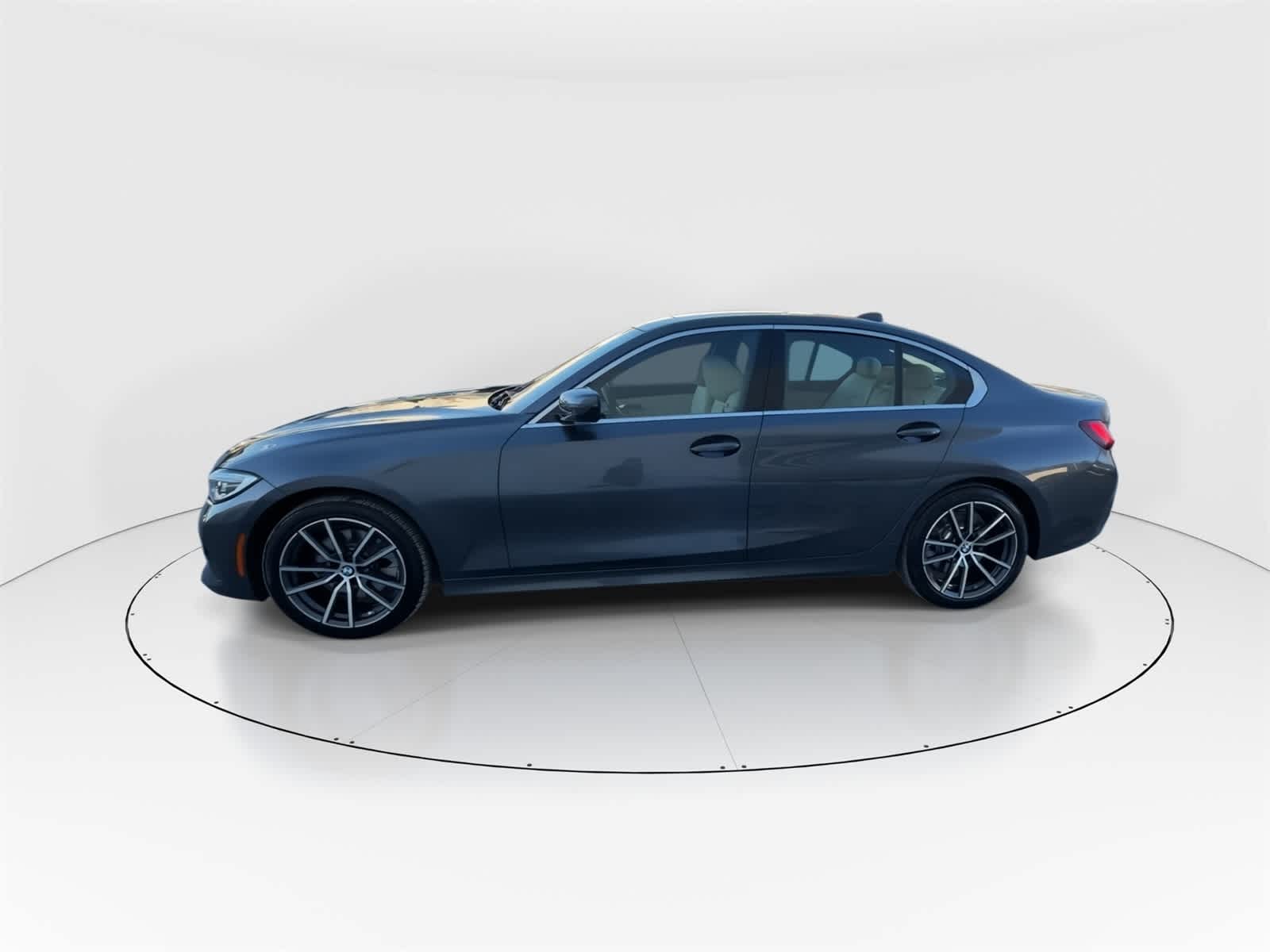 Thumbnail: 2019 BMW 3 Series - 6
