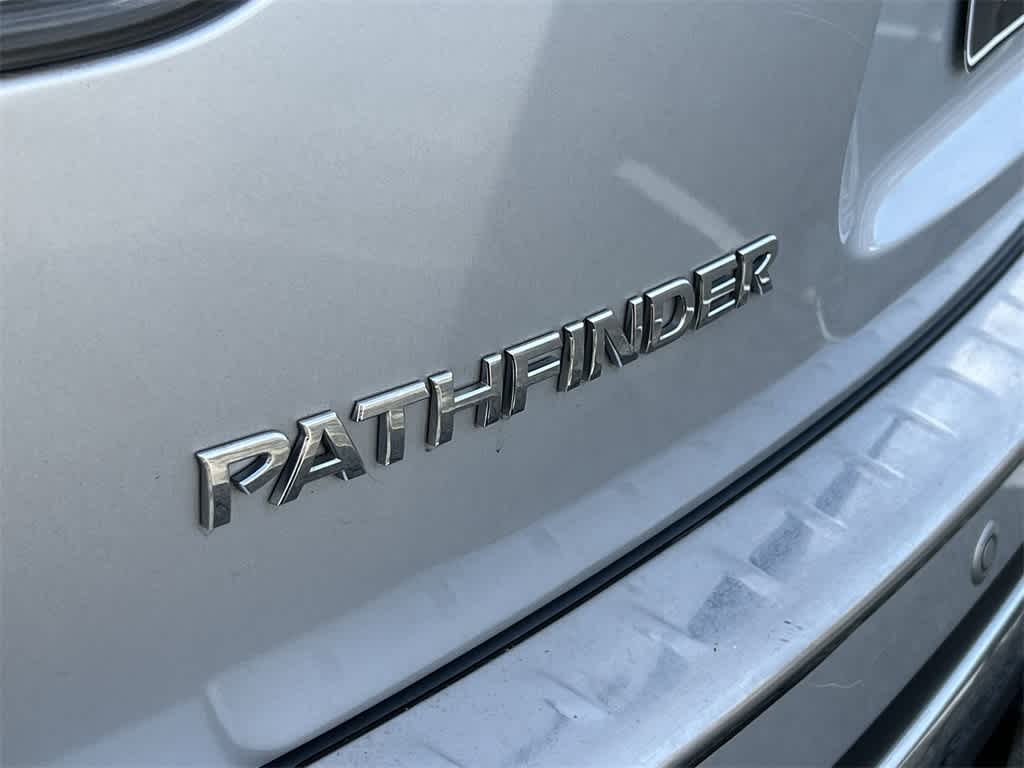 Thumbnail: 2015 Nissan Pathfinder - 15