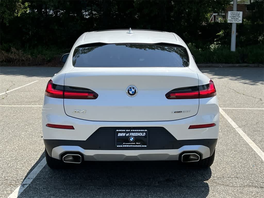 Thumbnail: 2022 BMW X4 - 13