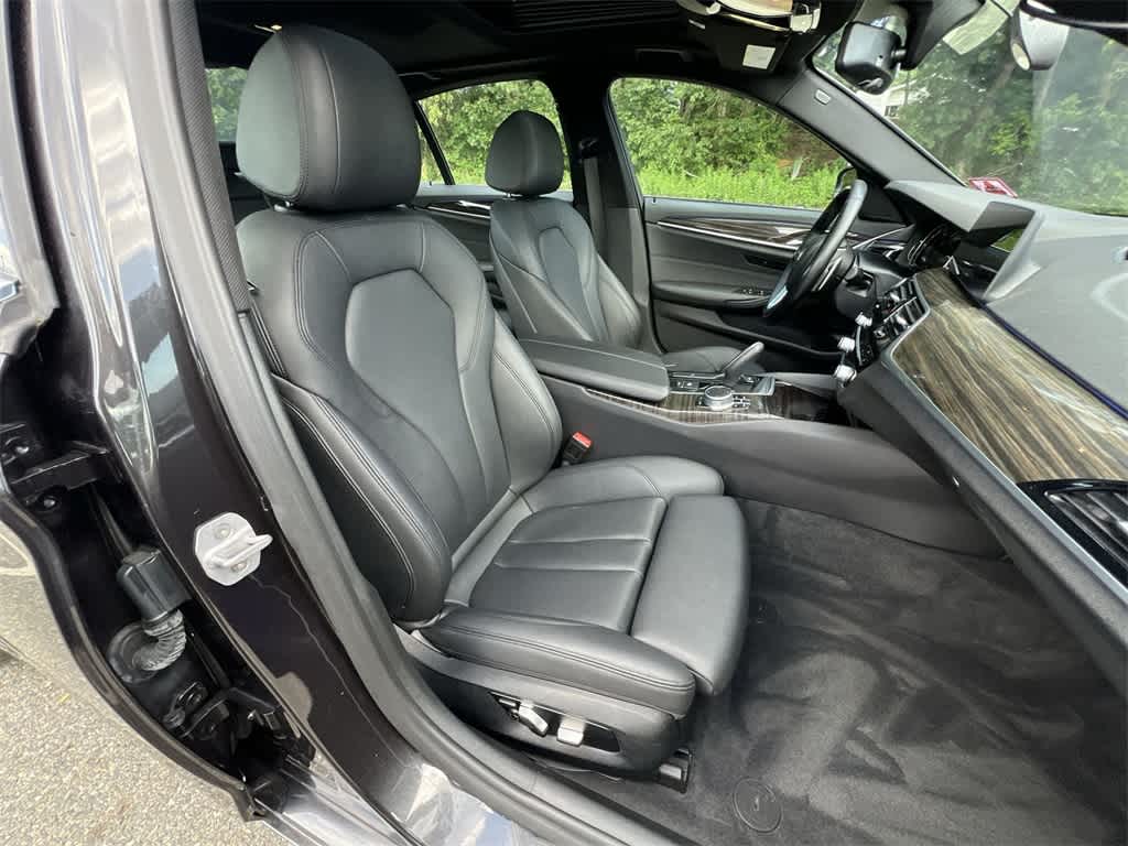 Thumbnail: 2018 BMW 5 Series - 22