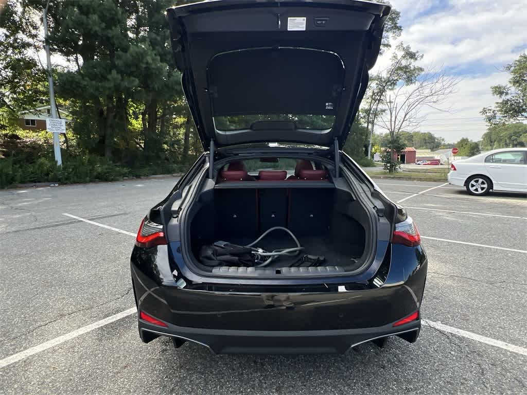 Thumbnail: 2025 BMW i4 - 27