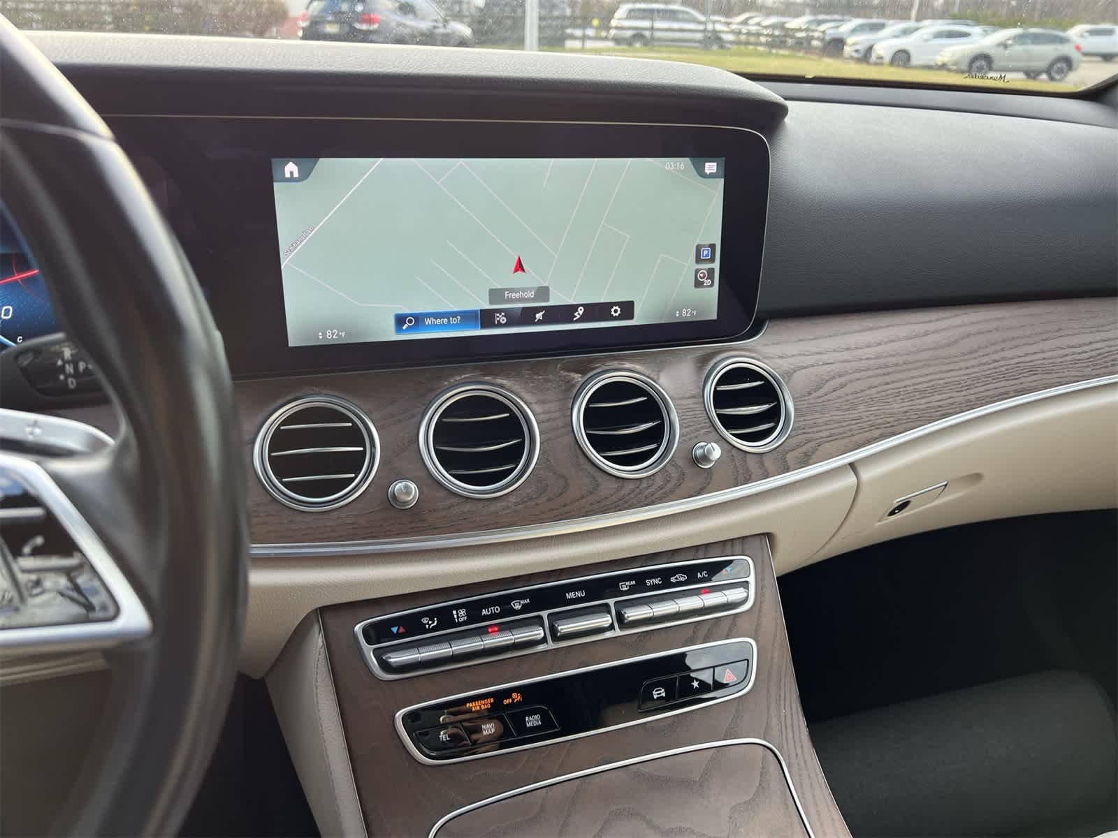 Thumbnail: 2021 Mercedes-Benz E-Class - 24