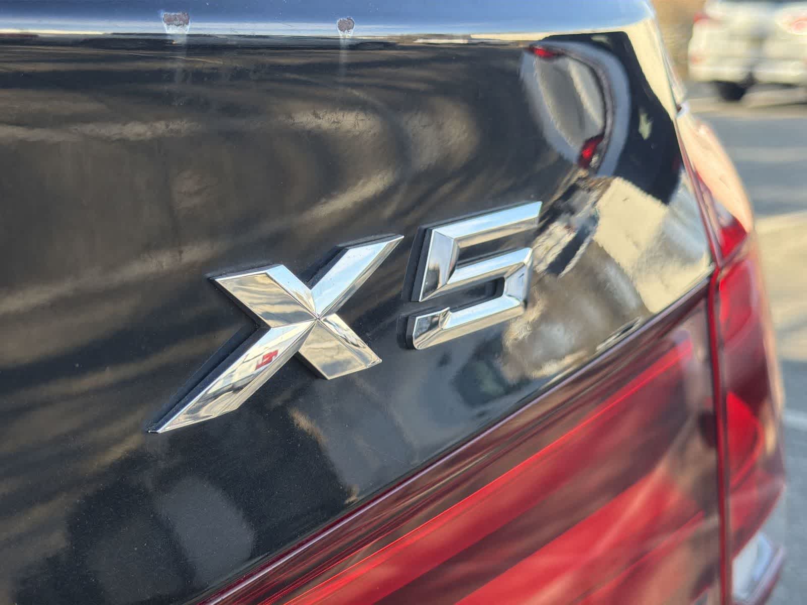 Thumbnail: 2015 BMW X5 - 15