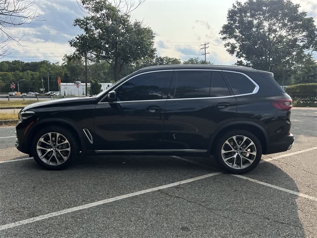 Thumbnail: 2021 BMW X5 - 11