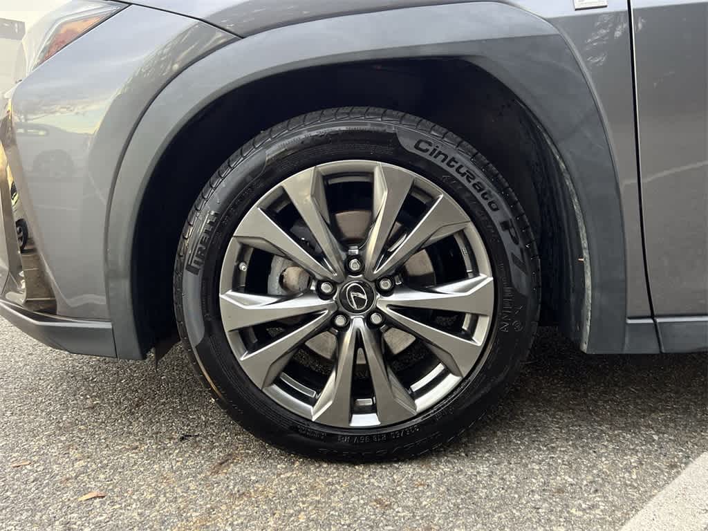 Thumbnail: 2020 Lexus UX - 16