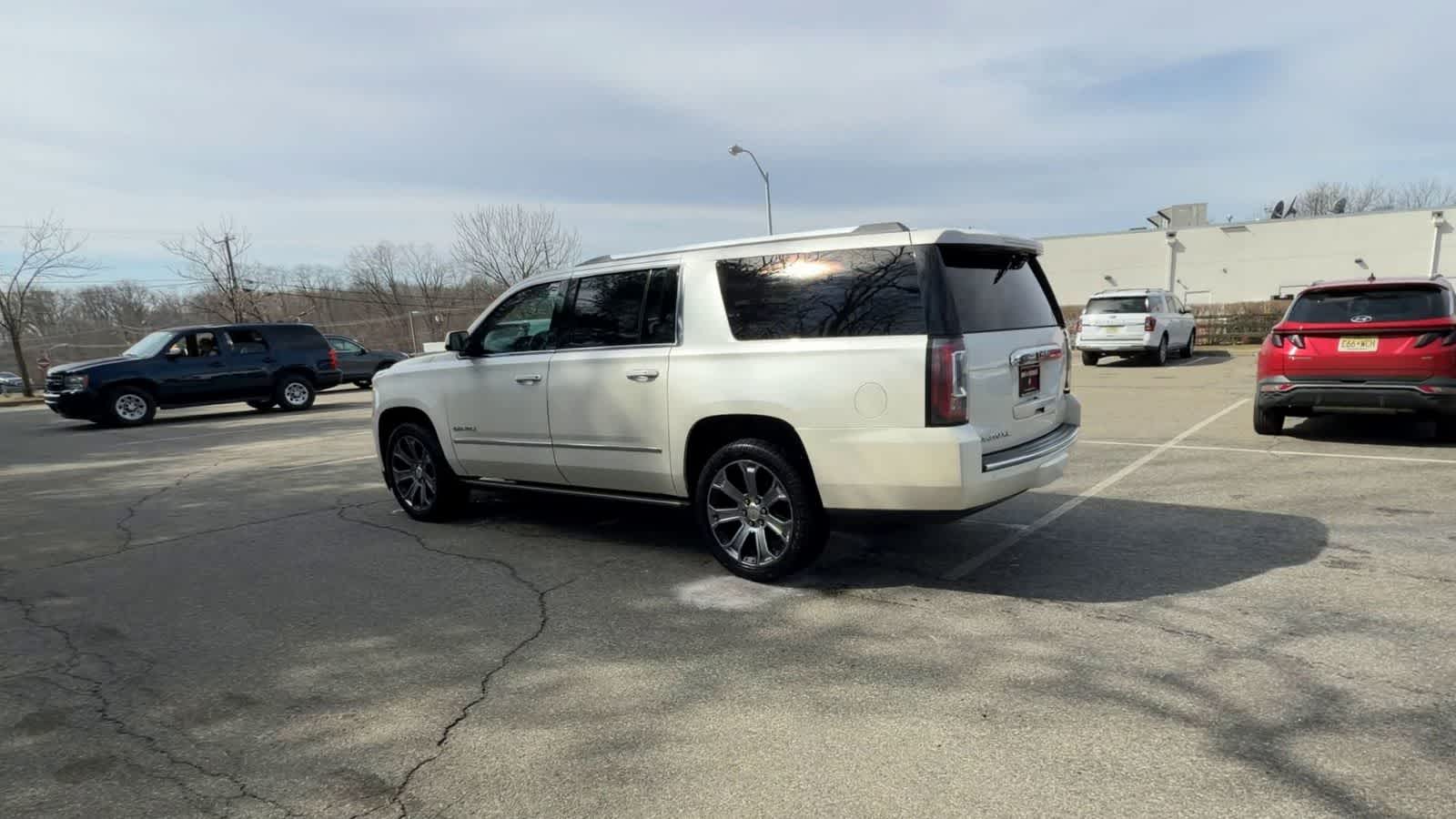 Thumbnail: 2015 GMC Yukon XL - 2