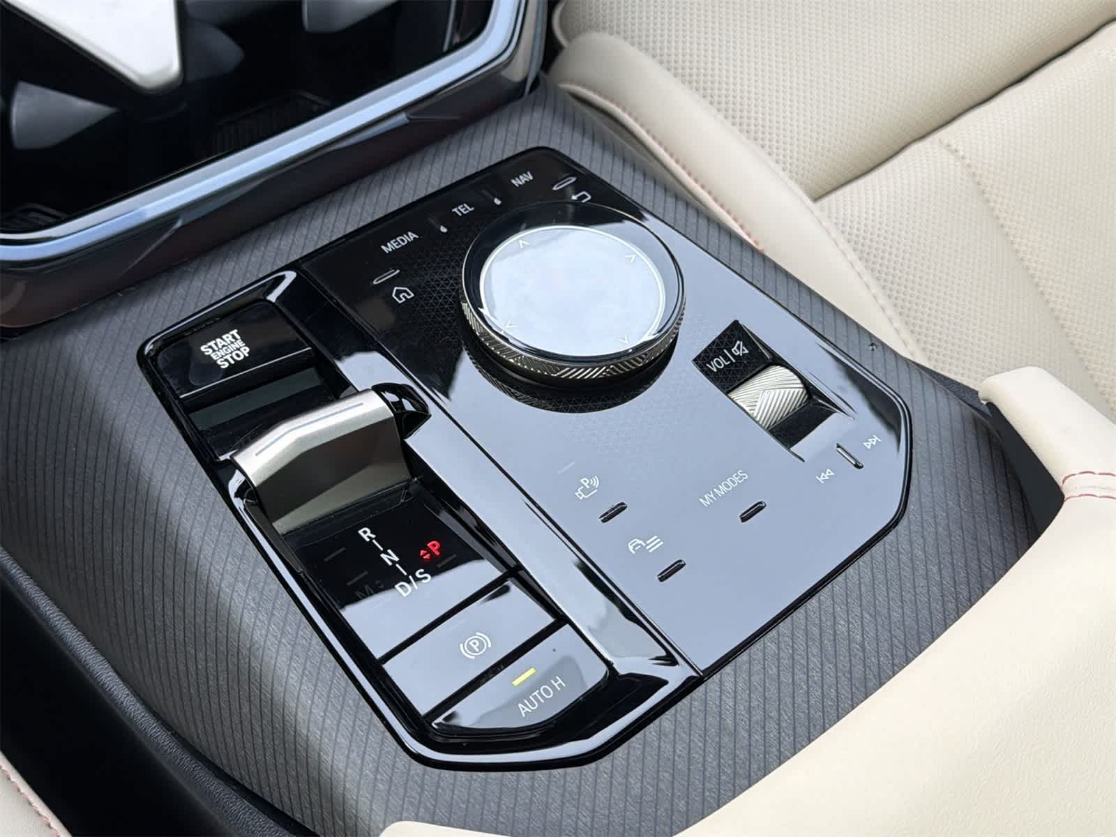 Thumbnail: 2025 BMW X3 - 25