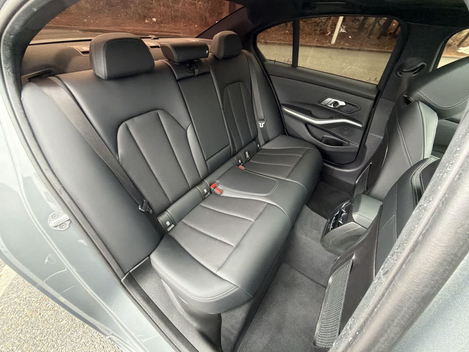 Thumbnail: 2023 BMW 3 Series - 21