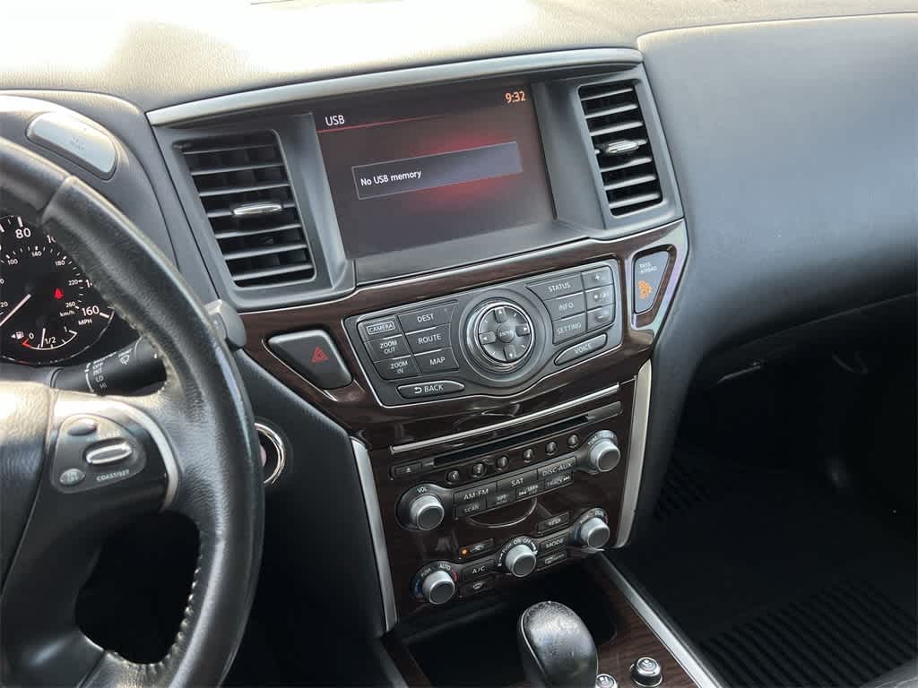 Thumbnail: 2015 Nissan Pathfinder - 24