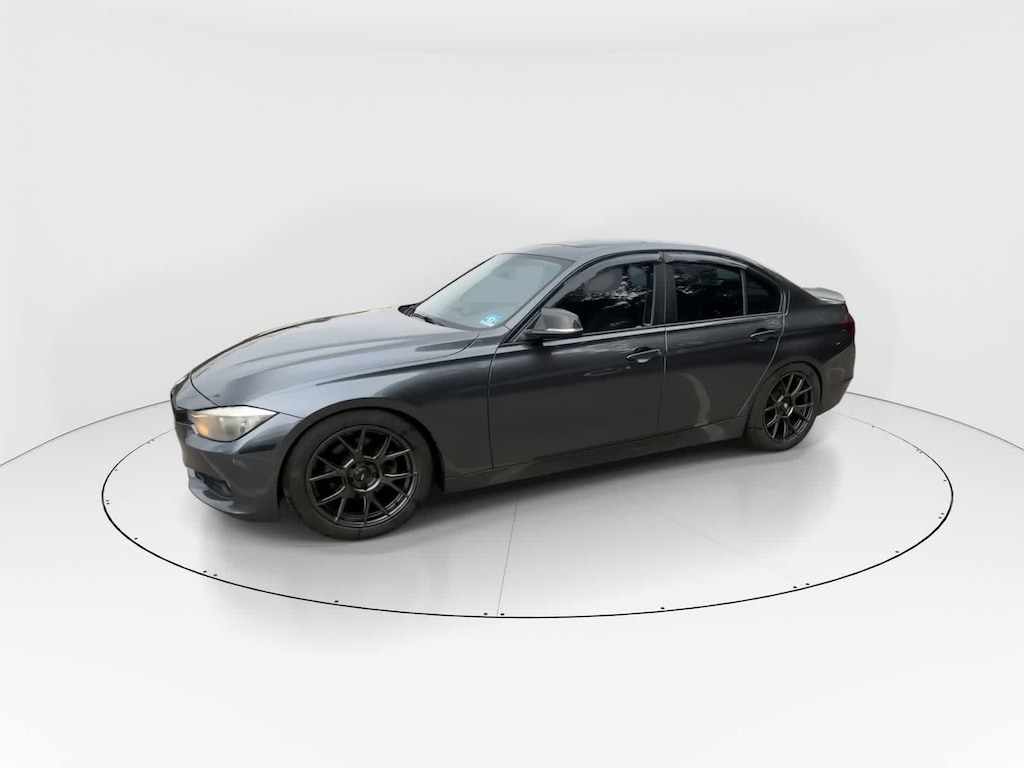 Used 2013 BMW 328i xDrive w/SULEV Sedan