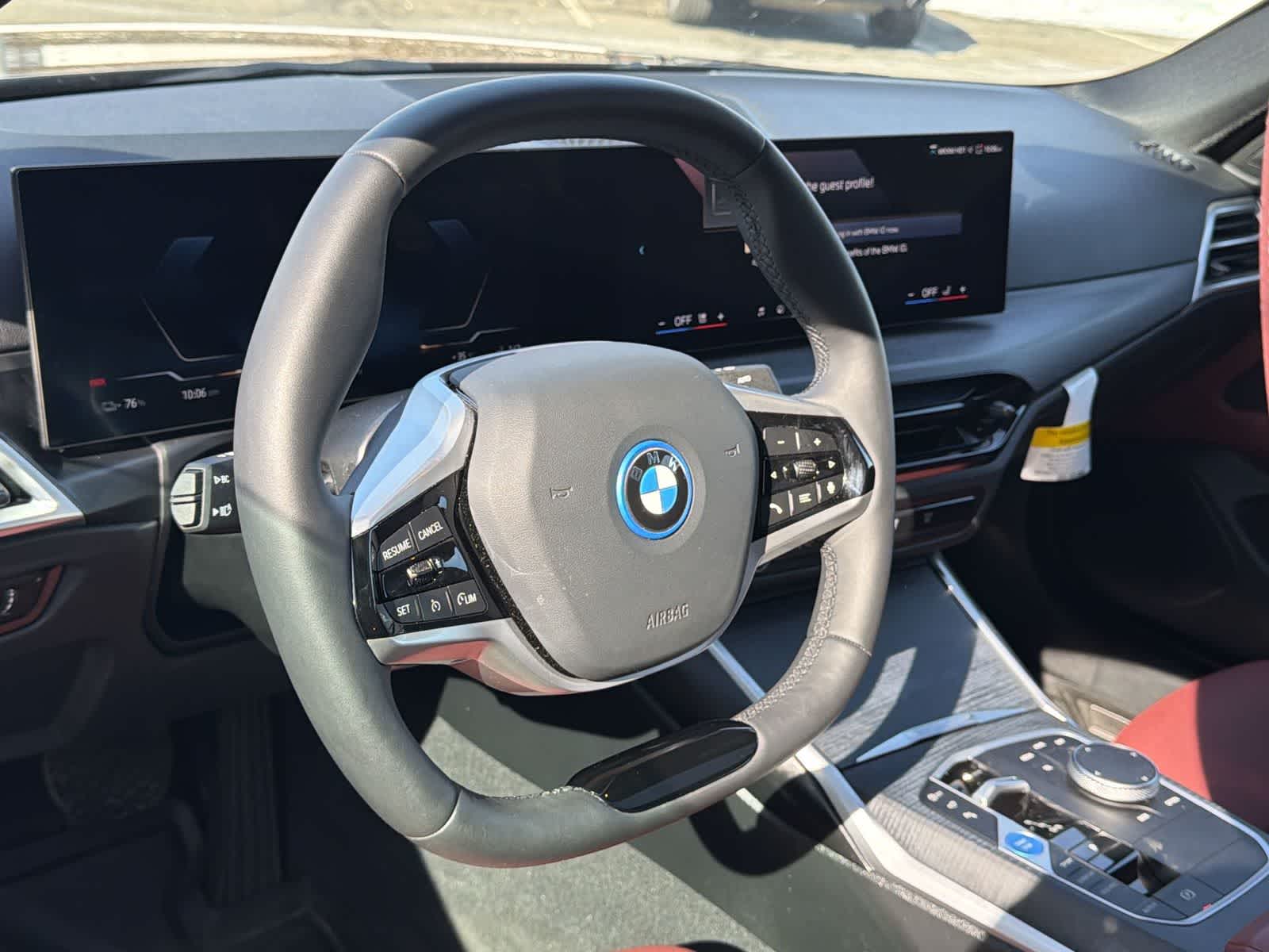 Thumbnail: 2025 BMW i4 - 23