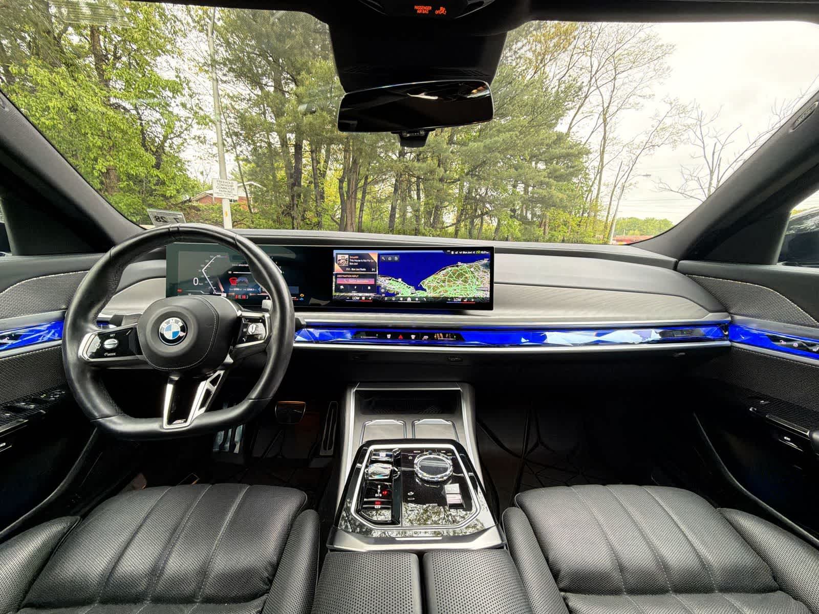 Thumbnail: 2023 BMW 7 Series - 18