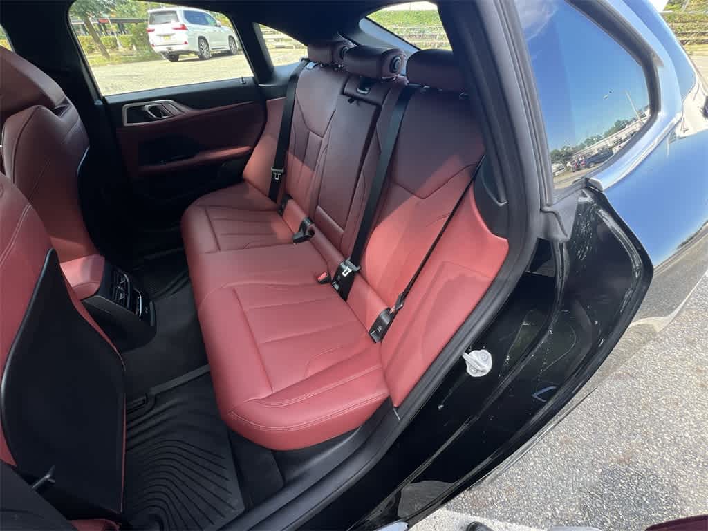 Thumbnail: 2025 BMW i4 - 21