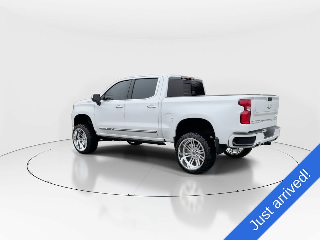 Used 2024 Chevrolet Silverado 1500 High Country Truck Crew Cab