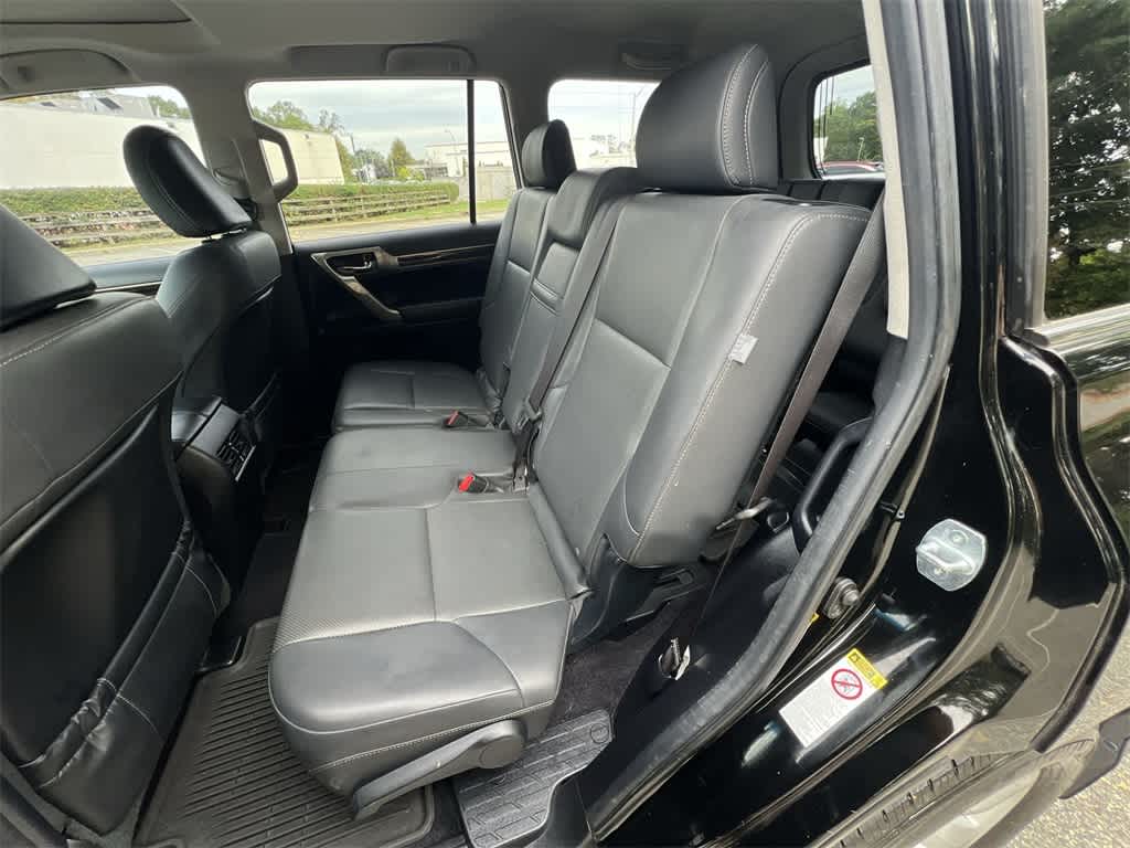 Thumbnail: 2015 Lexus GX - 21