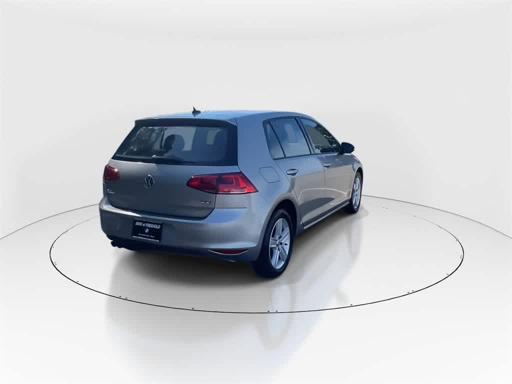 Thumbnail: 2017 Volkswagen Golf - 9