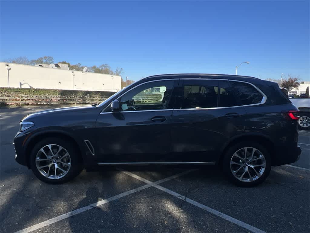 Thumbnail: 2021 BMW X5 - 11