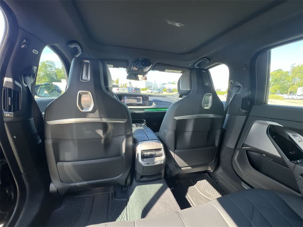 Thumbnail: 2023 BMW 7 Series - 20