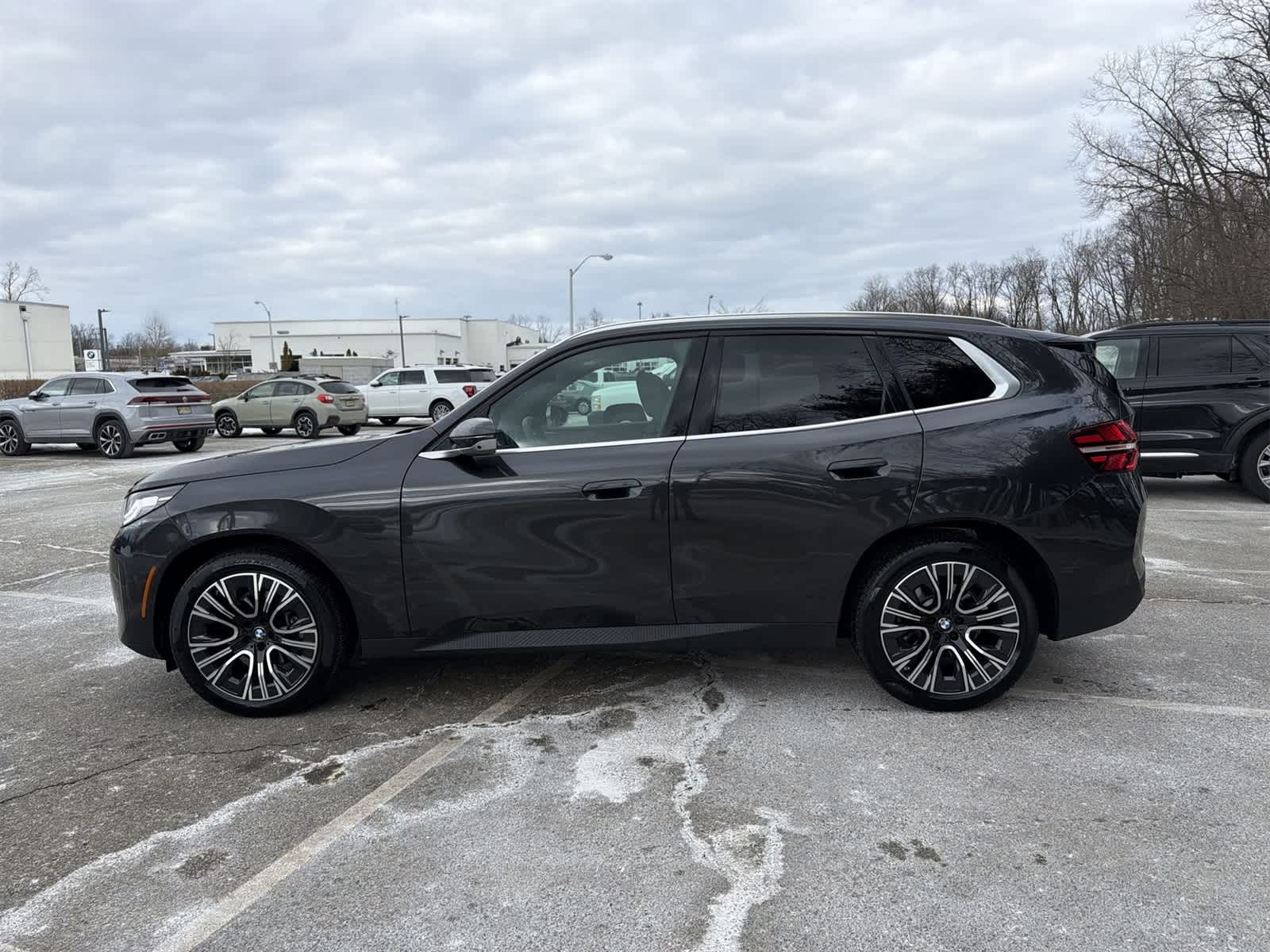 Thumbnail: 2025 BMW X3 - 11