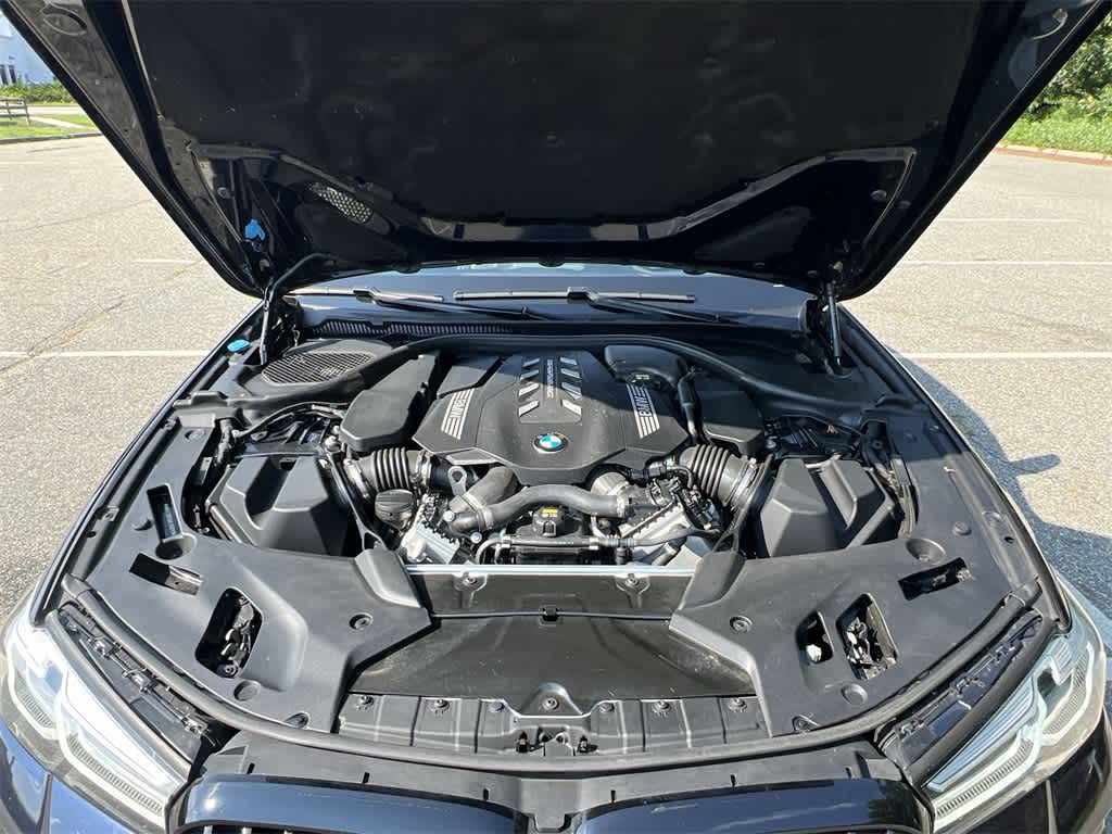 Thumbnail: 2022 BMW 5 Series - 17
