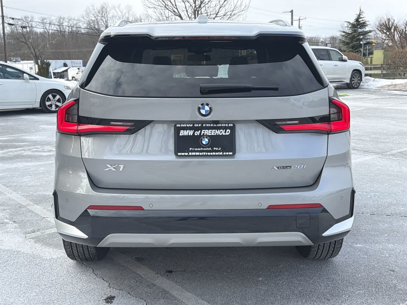 Thumbnail: 2025 BMW X1 - 13