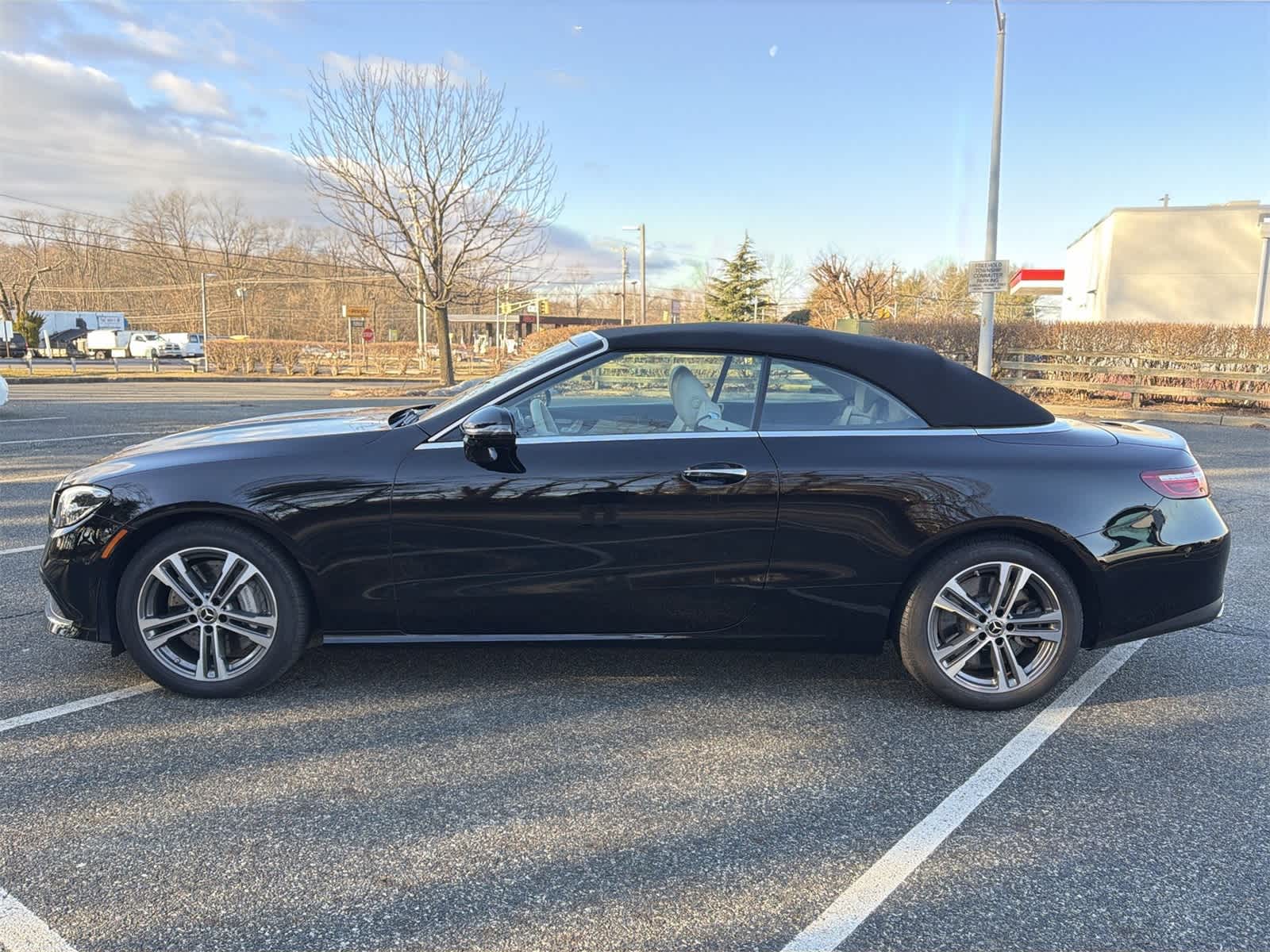 Thumbnail: 2023 Mercedes-Benz E-Class - 11