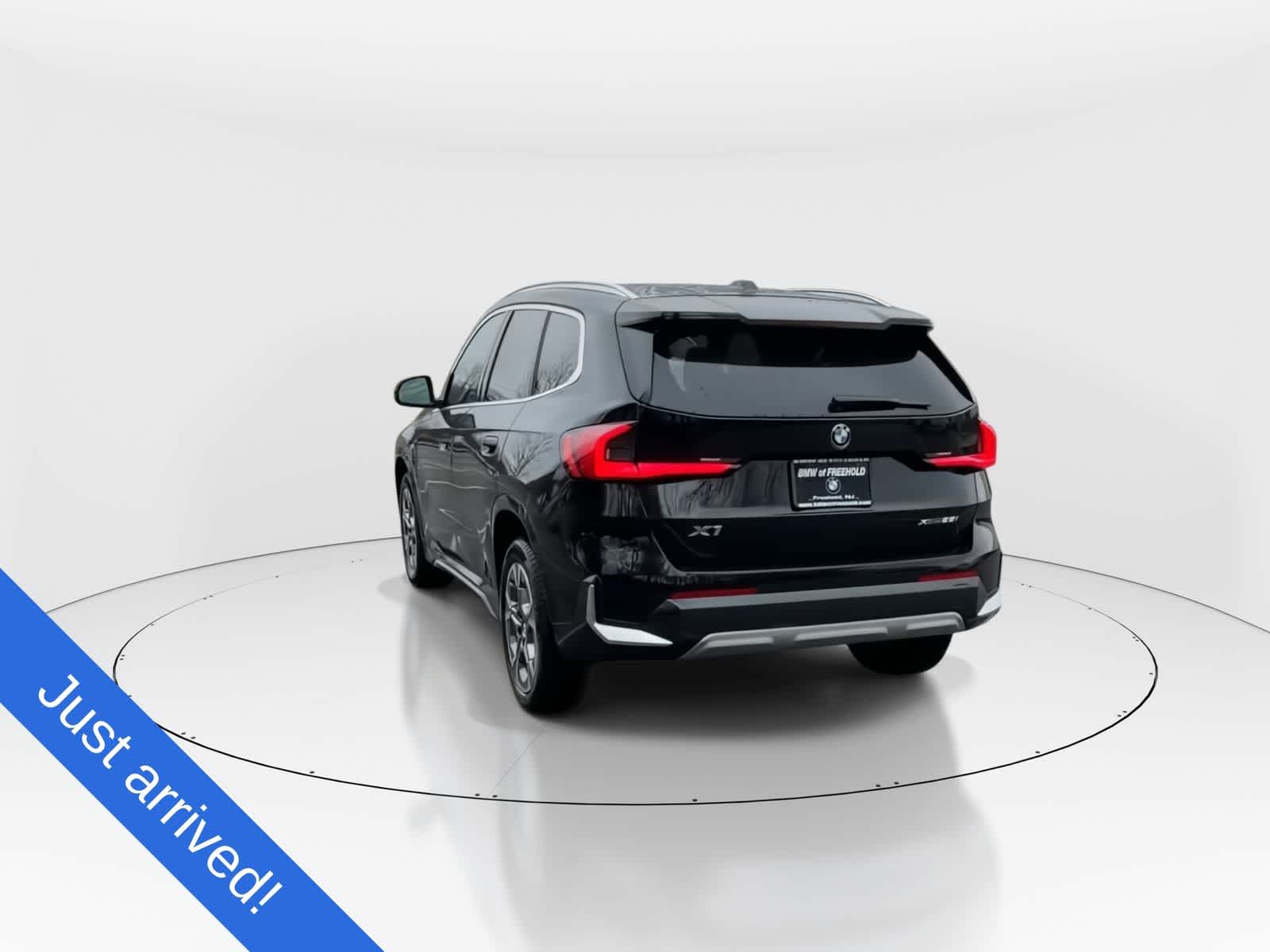 Thumbnail: 2025 BMW X1 - 2