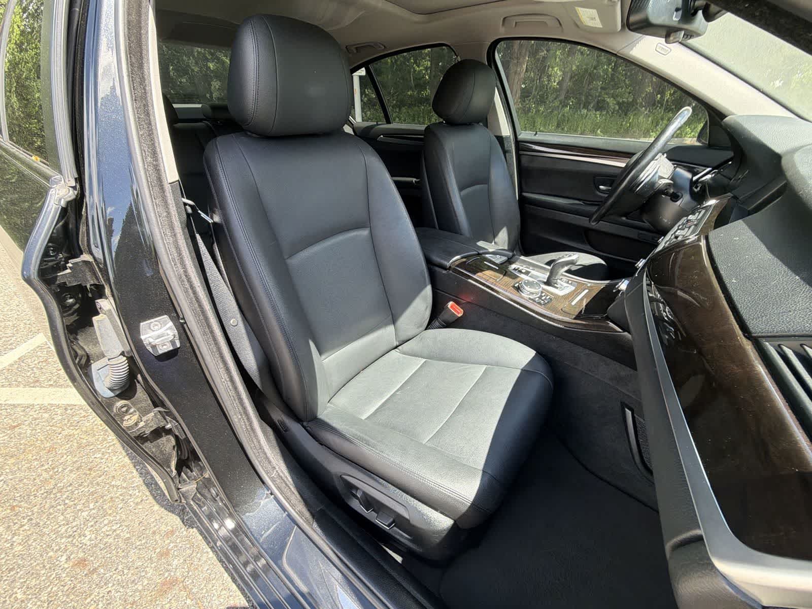 Thumbnail: 2016 BMW 5 Series - 22