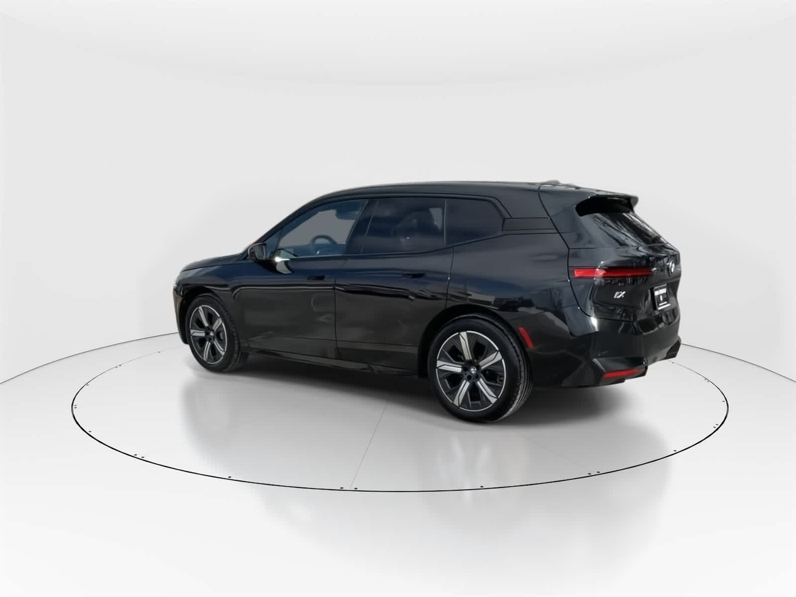 Thumbnail: 2026 BMW iX - 7