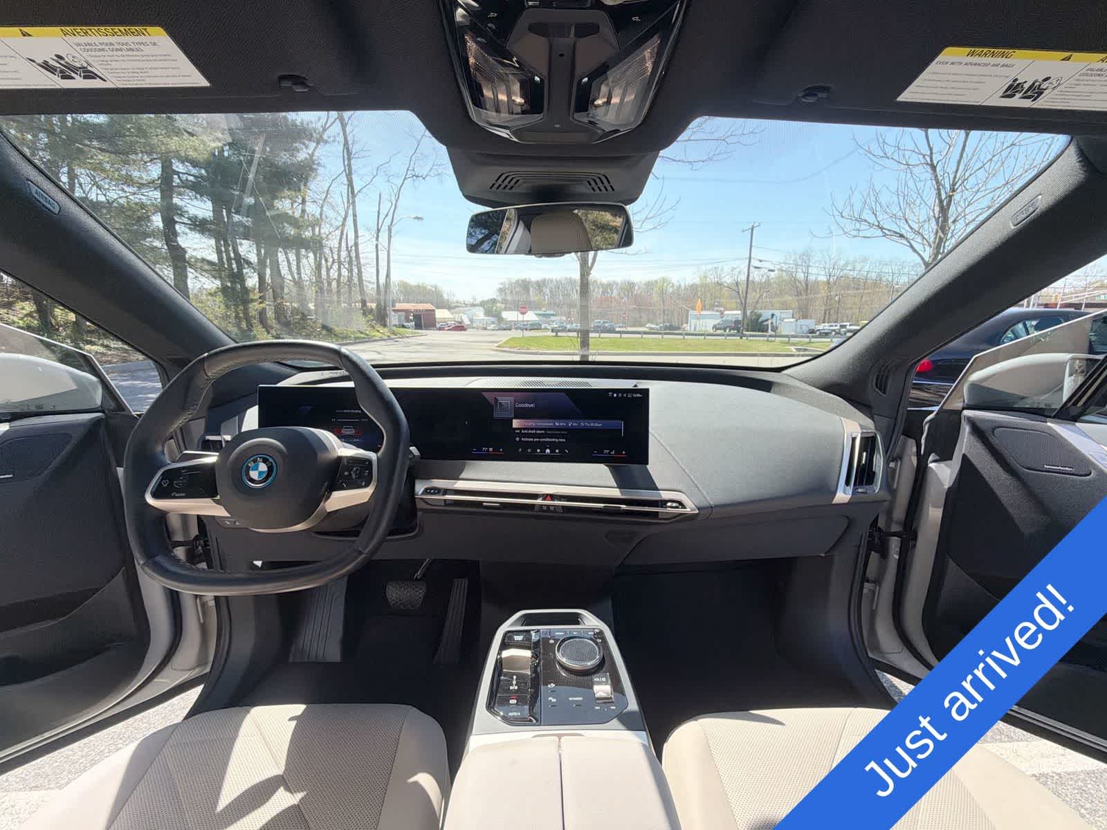 Thumbnail: 2024 BMW iX - 18